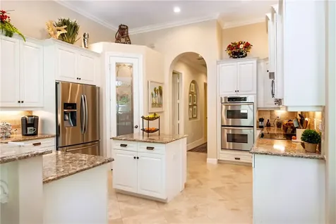 1685 Lee Avenue Vero Beach FL 32966