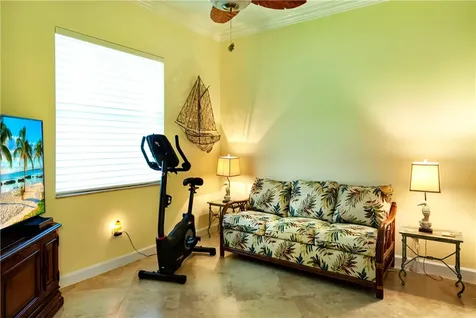 1685 Lee Avenue Vero Beach FL 32966