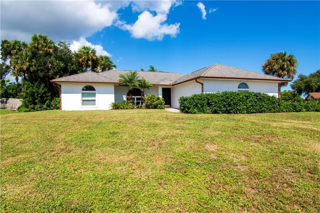 123 Curtis Circle Sebastian FL 32958