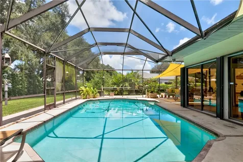 4890 12th Place Vero Beach FL 32966