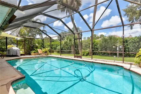 4890 12th Place Vero Beach FL 32966