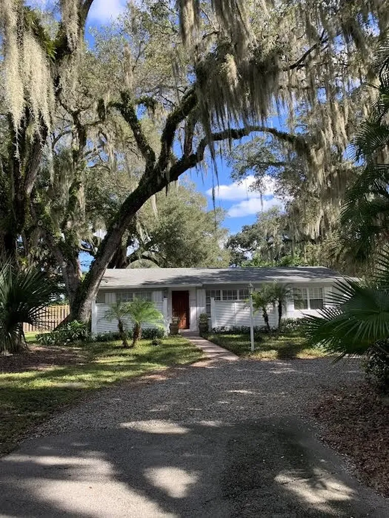 2800 10th Avenue Vero Beach FL 32960