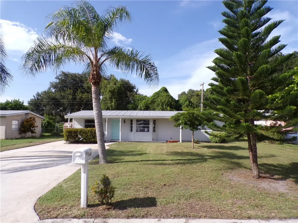 2524 2nd Street SW Vero Beach FL 32962