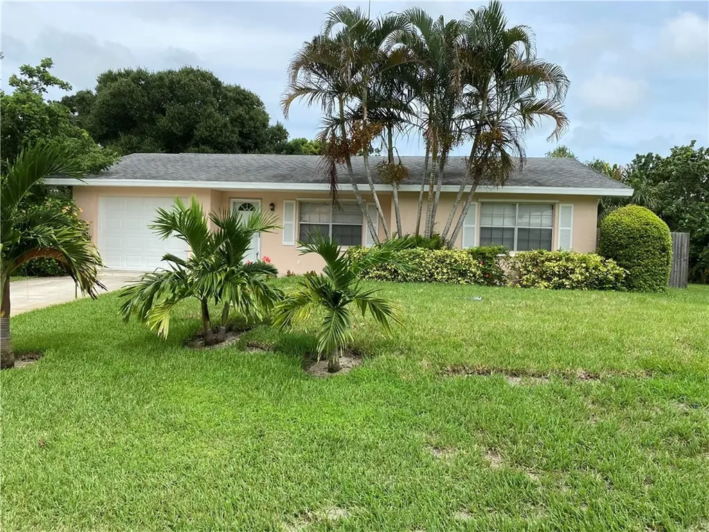 176 23rd Avenue Vero Beach FL 32962