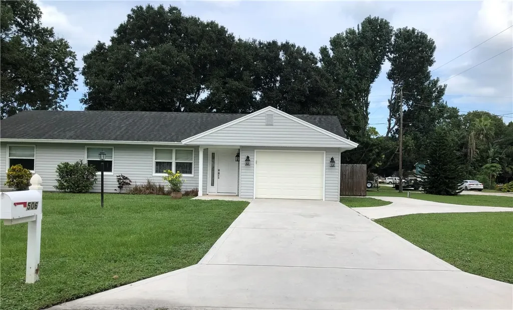 506 38th Avenue Vero Beach FL 32968