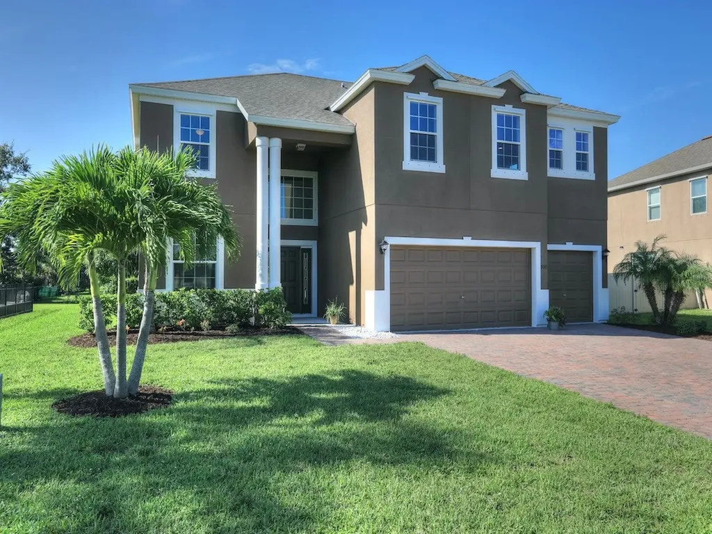 5845 Wyndham Manor Vero Beach FL 32967