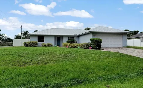 481 Kendall Avenue Sebastian FL 32958
