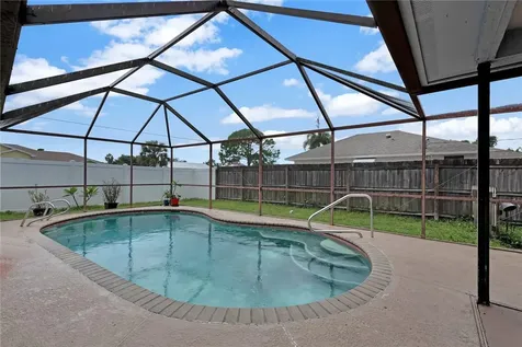 481 Kendall Avenue Sebastian FL 32958