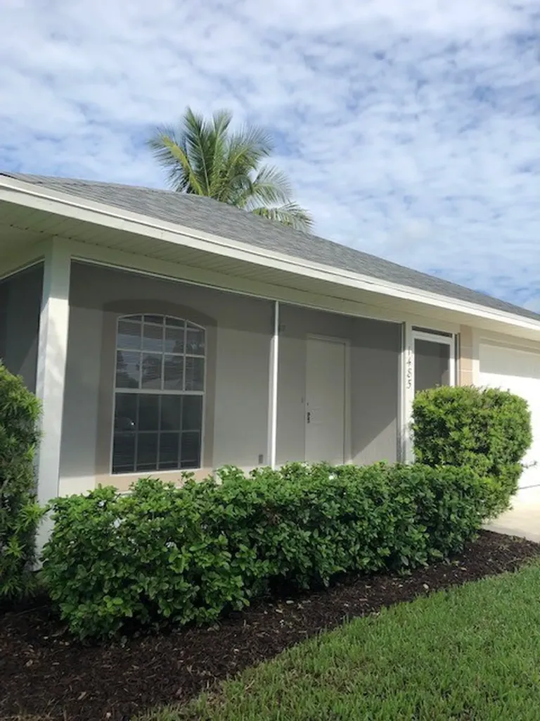 1485 18th Avenue SW Vero Beach FL 32962