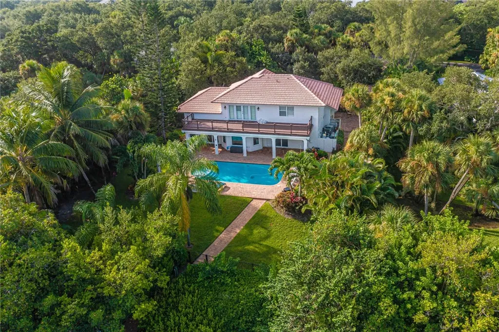 2600 Riverview Court Vero Beach FL 32963