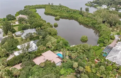 2600 Riverview Court Vero Beach FL 32963