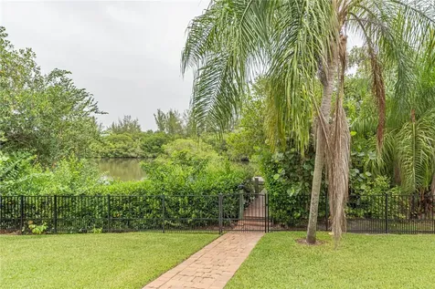 2600 Riverview Court Vero Beach FL 32963
