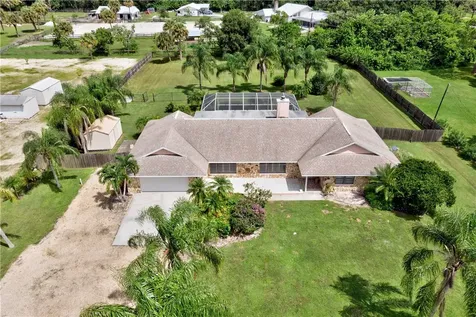 2450 1st Place Vero Beach FL 32962