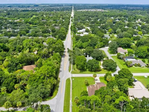 490 35th Court SW Vero Beach FL 32968