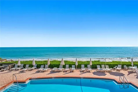 1275 Winding Oaks Circle E Vero Beach FL 32963