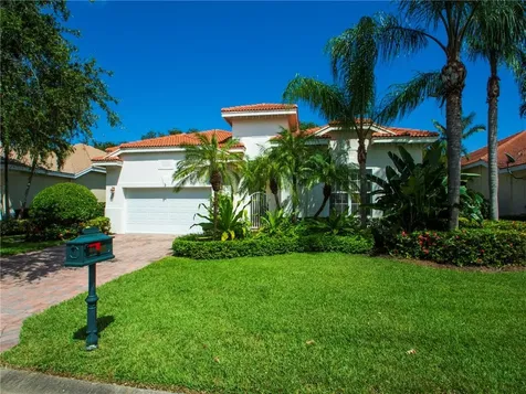 1385 W Island Club Square Vero Beach FL 32963