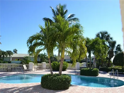 1385 W Island Club Square Vero Beach FL 32963