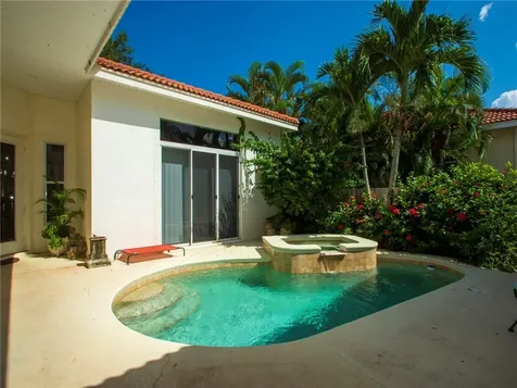 1385 W Island Club Square Vero Beach FL 32963