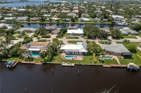 18 Seahorse Lane Vero Beach FL 32960