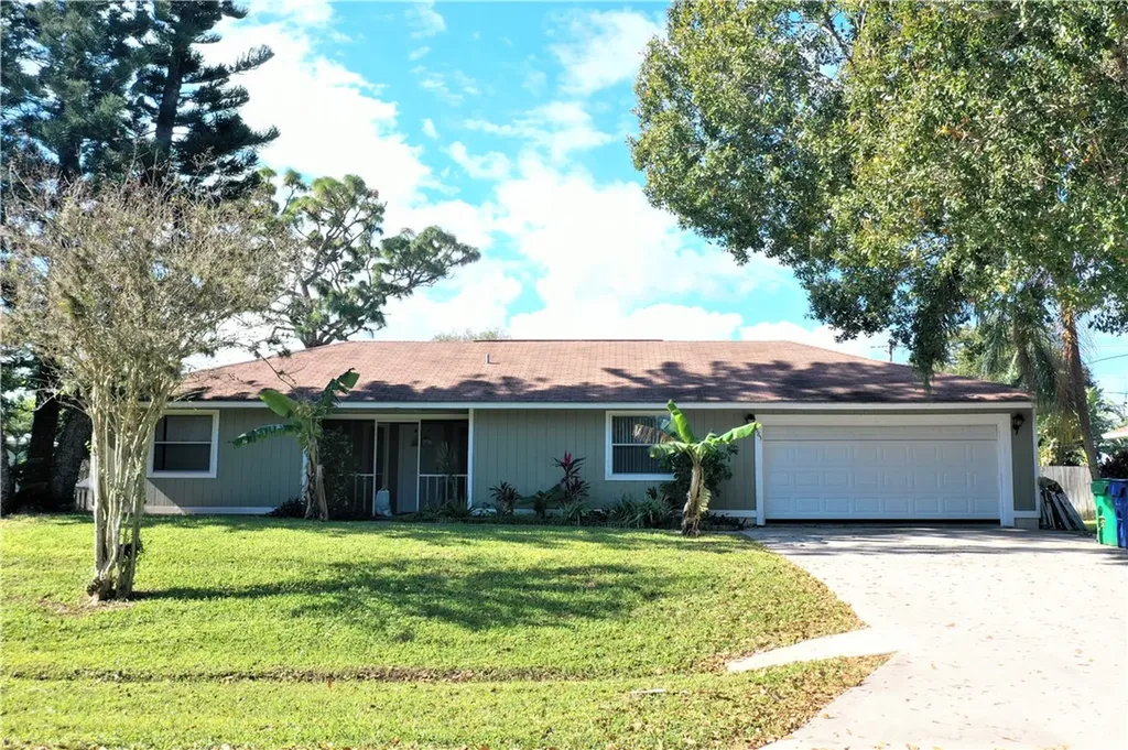 1383 Roulette Street Sebastian FL 32958