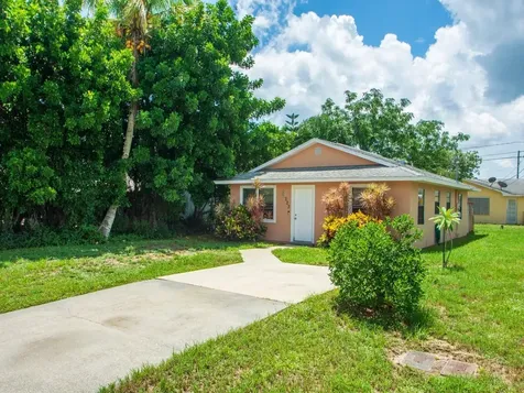 223 16th Street SW Vero Beach FL 32962