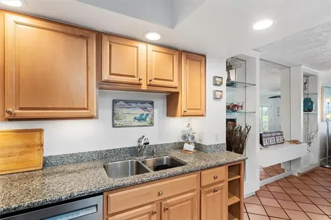 8880 N. Sea Oaks Way Vero Beach FL 32963