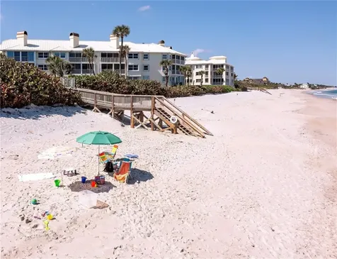 8880 N. Sea Oaks Way Vero Beach FL 32963