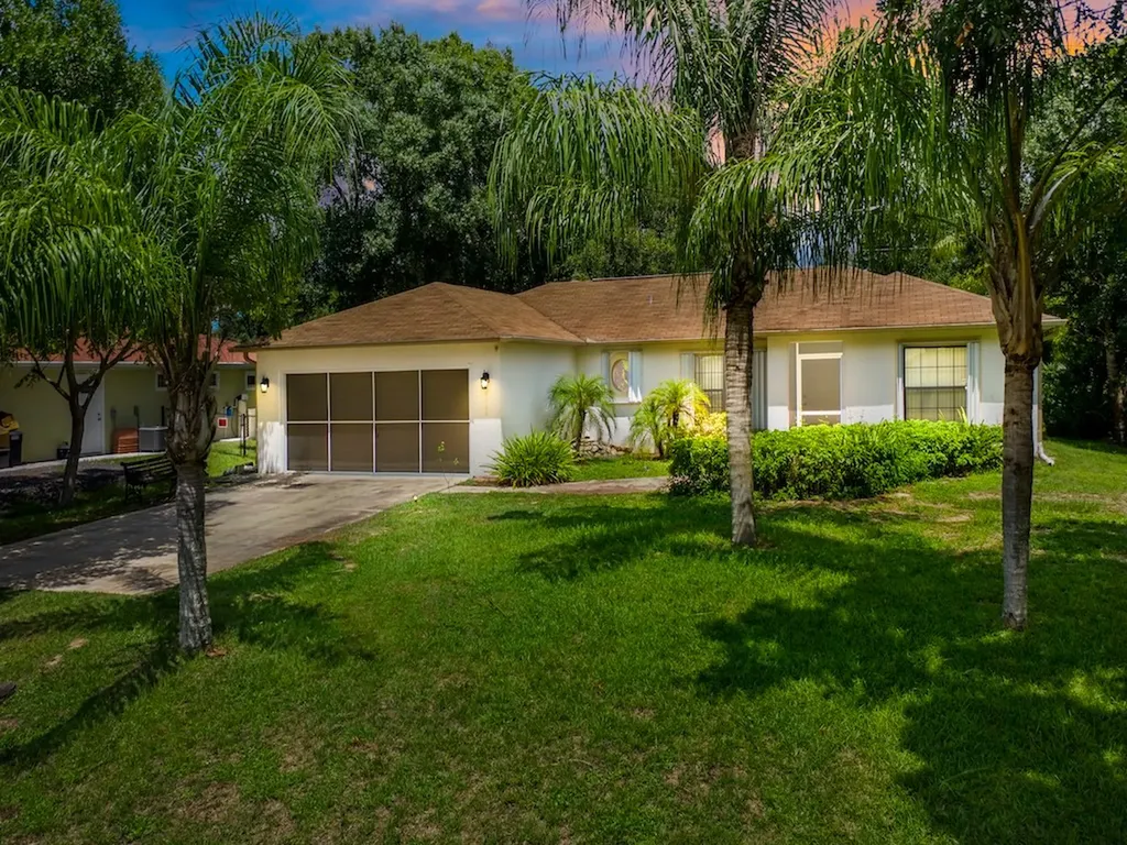 8466 105th Avenue Vero Beach FL 32967