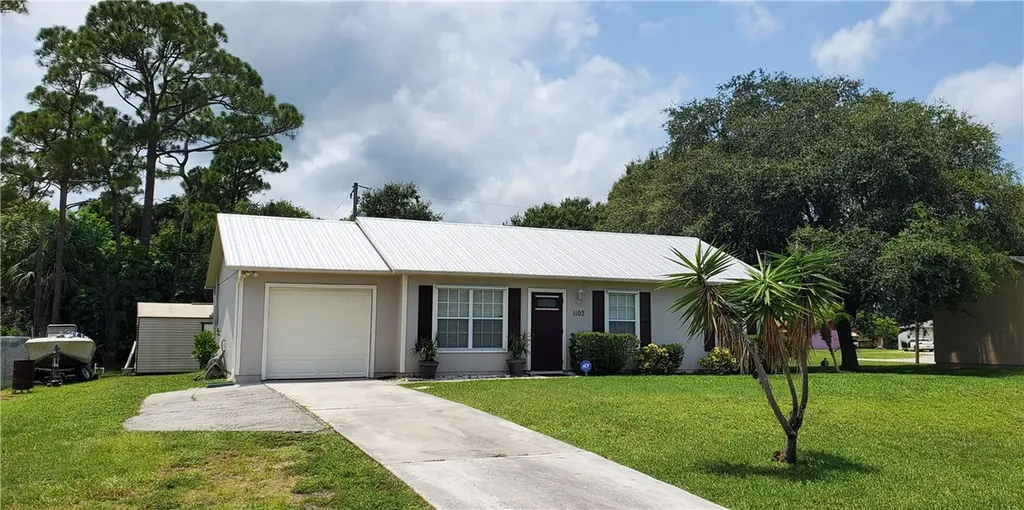 1105 N 37th Street Fort Pierce FL 34947