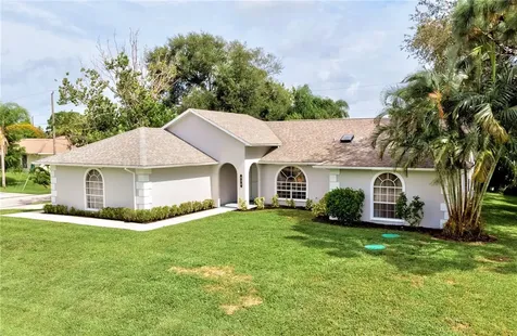 934 Oswego Avenue Sebastian FL 32958