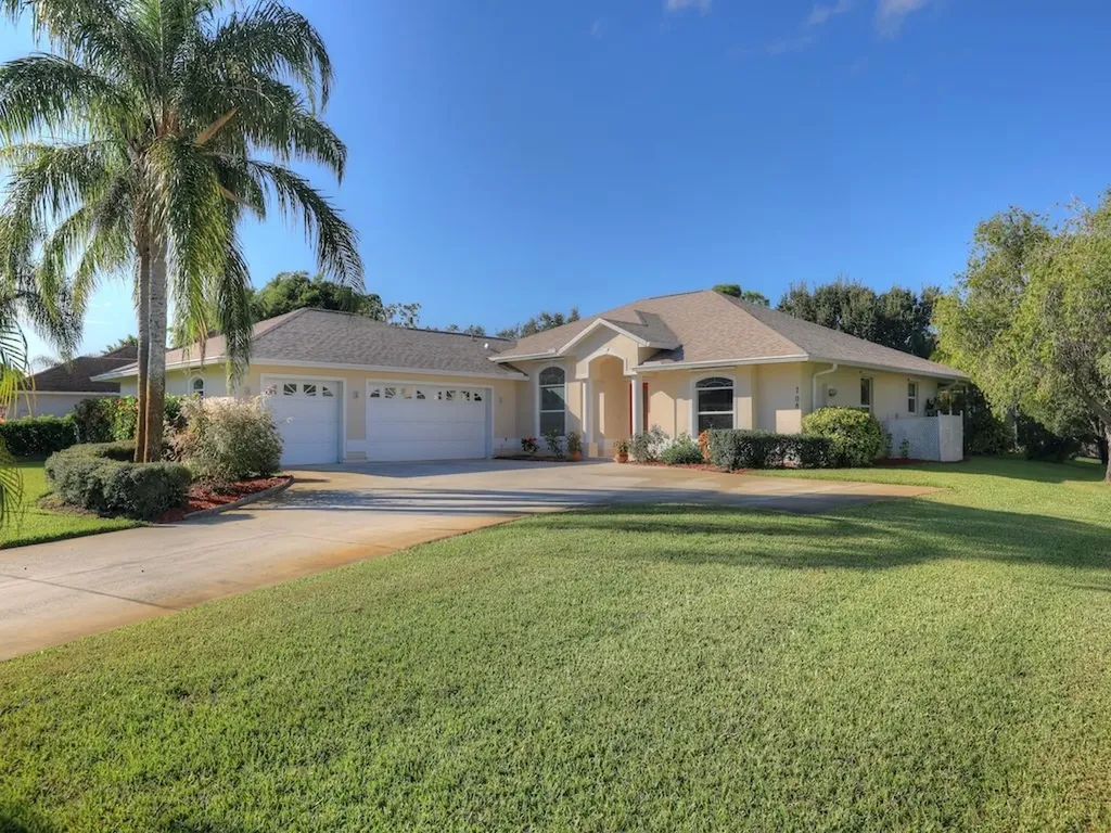 708 S Easy Street Sebastian FL 32958