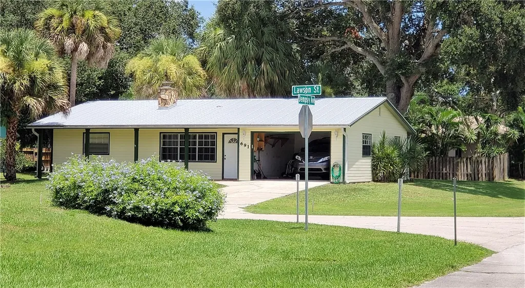 691 Lawson Street Sebastian FL 32958