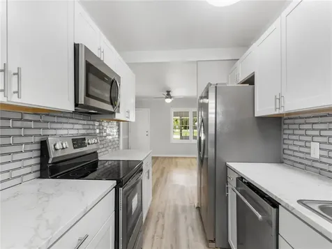 2515 Vero Beach Avenue Vero Beach FL 32960