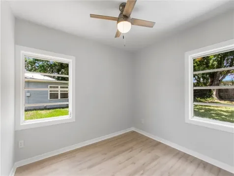 2515 Vero Beach Avenue Vero Beach FL 32960