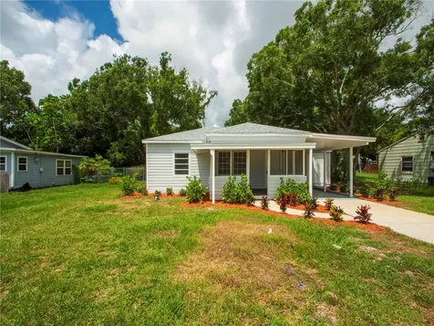 2515 Vero Beach Avenue Vero Beach FL 32960