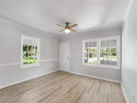 2515 Vero Beach Avenue Vero Beach FL 32960