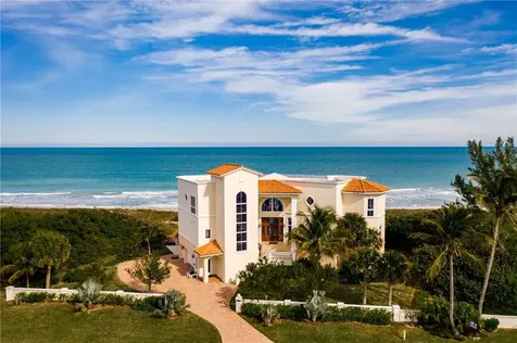 4600 N Highway A1a Hutchinson Island FL 34949