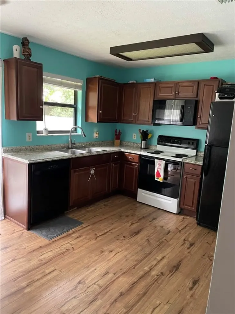 1445 25th Court SW Vero Beach FL 32962
