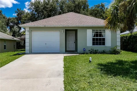 213 13th Street SW Vero Beach FL 32962