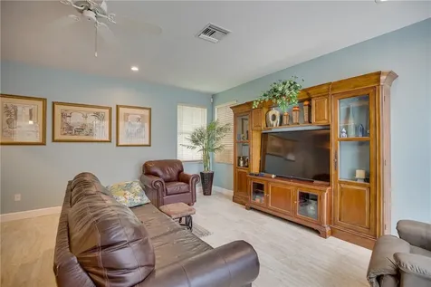 2416 Atlantic Beach Boulevard Hutchinson Island FL 34949