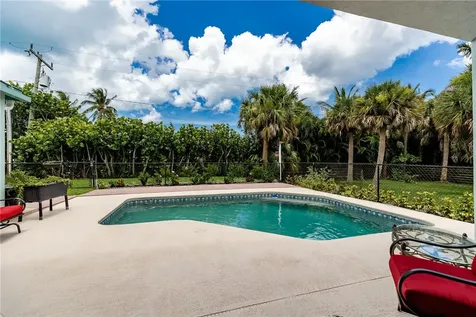 2416 Atlantic Beach Boulevard Hutchinson Island FL 34949