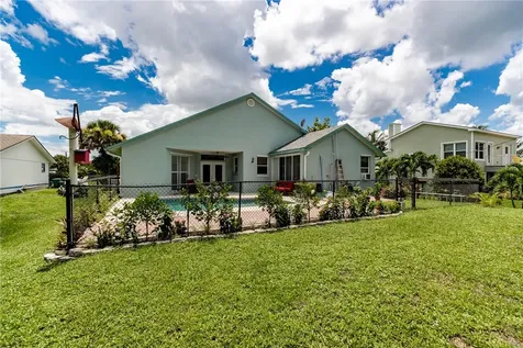 2416 Atlantic Beach Boulevard Hutchinson Island FL 34949