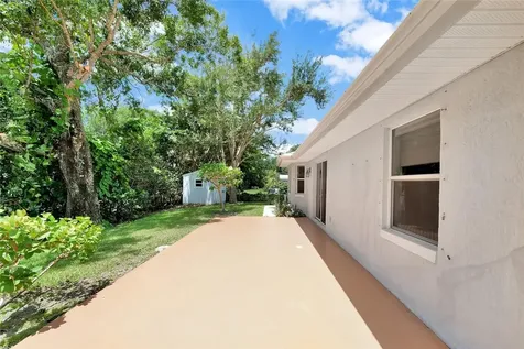 1809 10th Place Vero Beach FL 32960