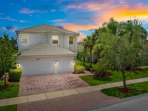 1852 Grey Falcon Circle SW Vero Beach FL 32962