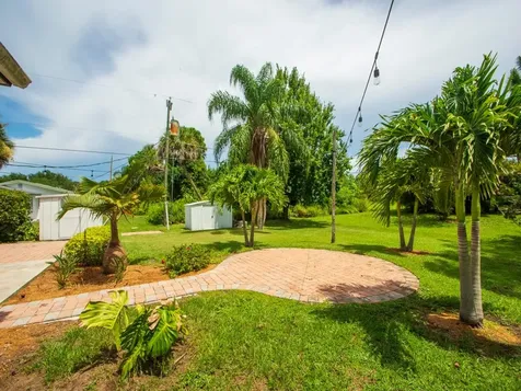 281 Columbia Avenue Sebastian FL 32958