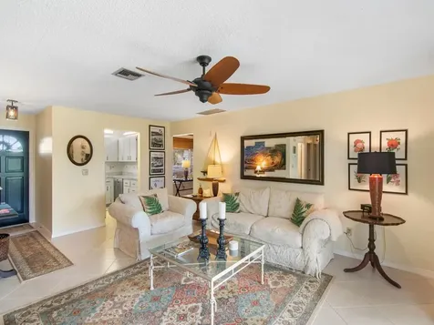 281 Columbia Avenue Sebastian FL 32958