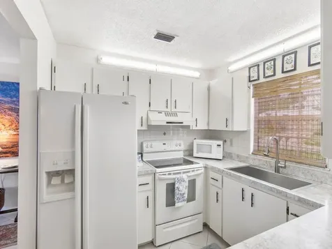 281 Columbia Avenue Sebastian FL 32958