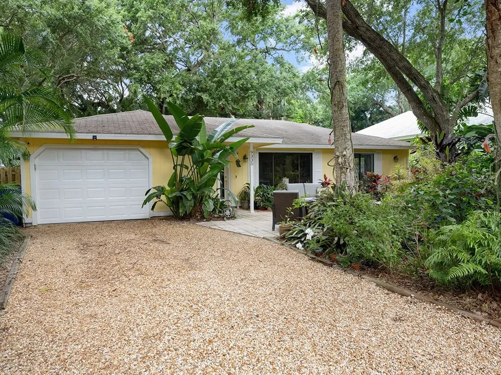 9335 Frangipani Drive Vero Beach FL 32963