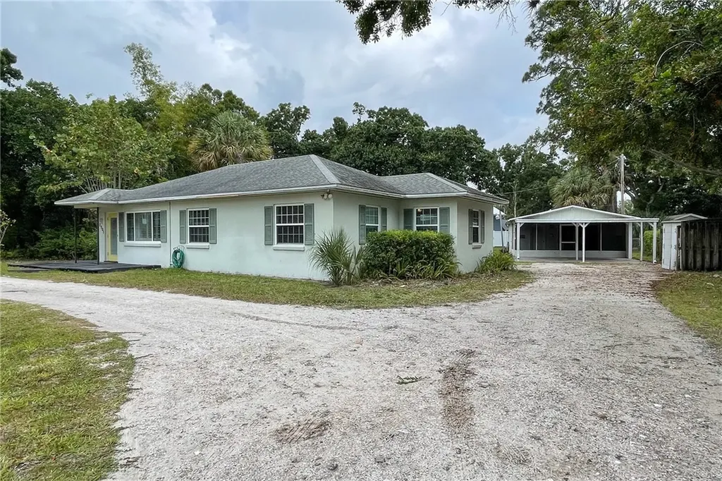 2201 Bonita Avenue Vero Beach FL 32960