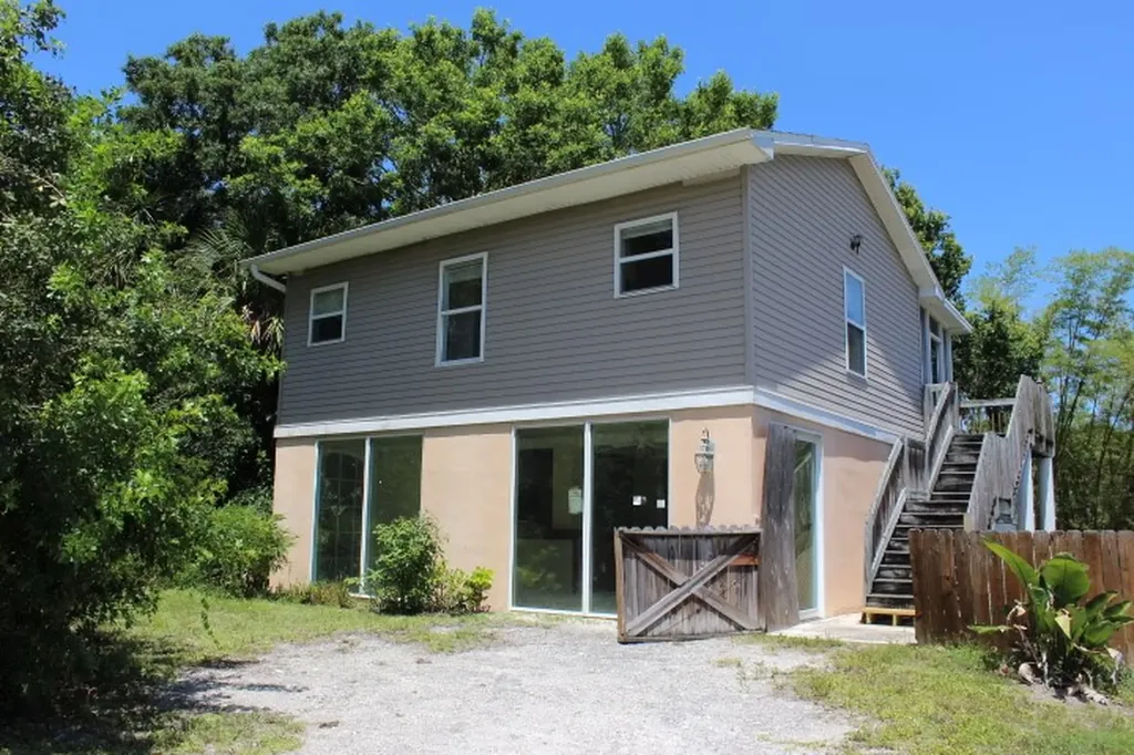 8336 94th Court Vero Beach FL 32967